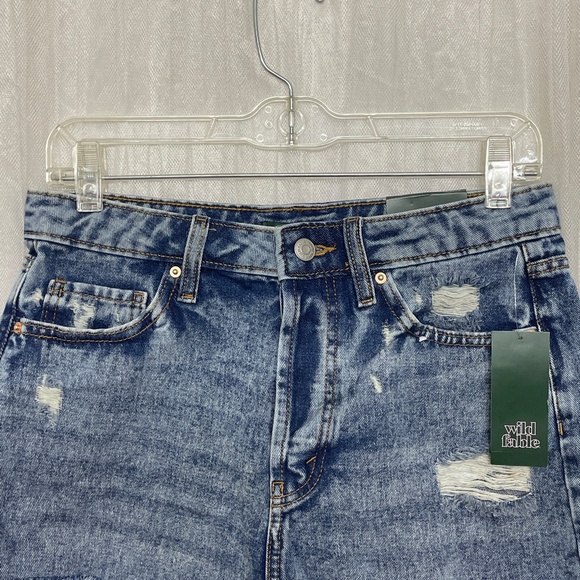NWT   Wild Fable Highest Rise Ripped Shorts - Picture 3 of 4